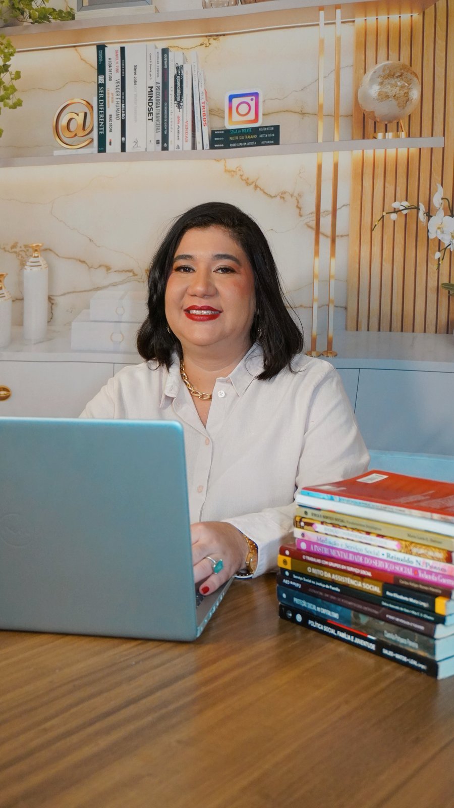 Dra. Fabiana Boaventura, mentora especialista em discursiva Quadrix